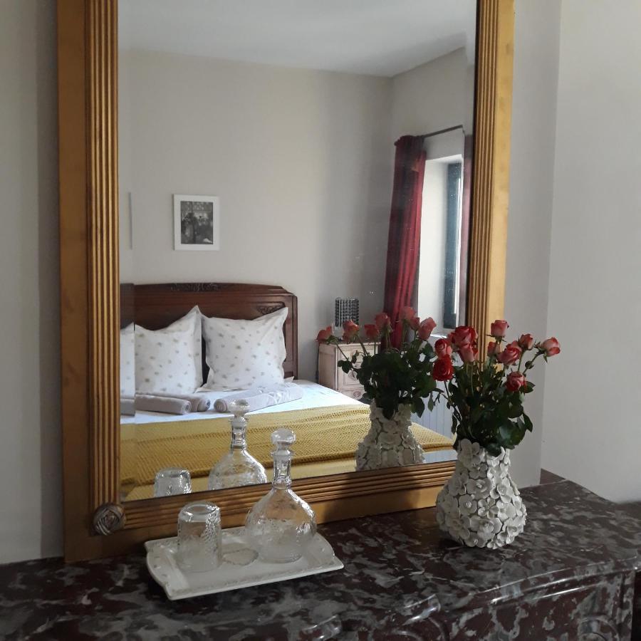 Sous Le Neflier Bed & Breakfast Nimes Exterior photo